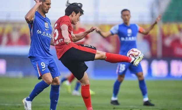 特谢拉造点吴曦破门申花1-0力克河南