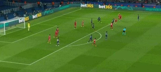 登贝莱本场数据：5射2正贡献2球1助，错失1次良机，2解围