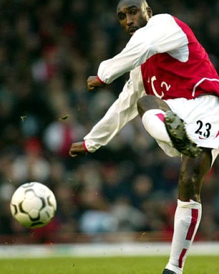 坎贝尔：未夺冠阿森纳恐崩盘，巴黎更强但有机会