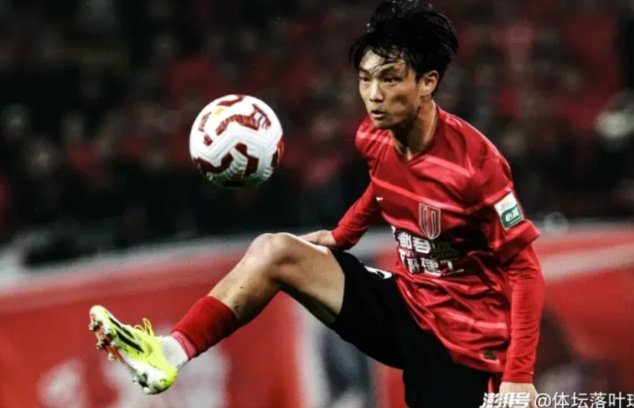 中超-杨明洋破僵局杨聪85分钟补射救主 海牛主场1-1蓉城